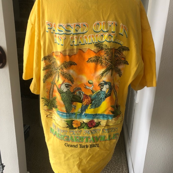 Yellow Margaritaville Grand Turk parrot beach T-shirt - Picture 1 of 5
